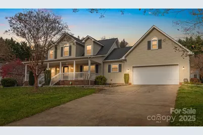 3233 6th Avenue NE, Conover, NC 28613 - Photo 1