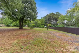 3824 Matthews-Mint Hill Rd, Matthews, NC 28105 - Photo 27