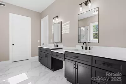 3733 Whitney Drive NE, Hickory, NC 28601 - Photo 27