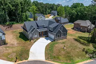 3733 Whitney Dr NE, Hickory, NC 28601 - Photo 9