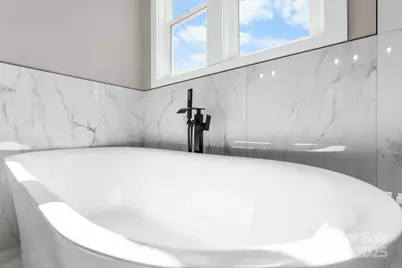 3733 Whitney Drive NE, Hickory, NC 28601 - Photo 31