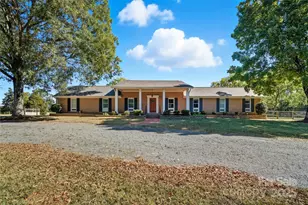 617 Chambwood Rd, Wesley Chapel, NC 28110 - Photo 5