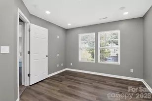 15705 Lakepoint Forest Dr, Charlotte, NC 28278 - Photo 19