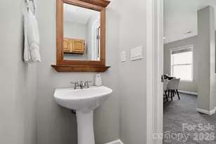 15705 Lakepoint Forest Dr, Charlotte, NC 28278 - Photo 9