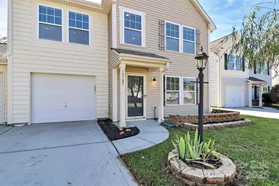 15705 Lakepoint Forest Drive, Charlotte, NC 28278 - Photo 3