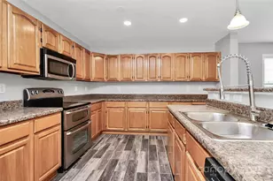 15705 Lakepoint Forest Dr, Charlotte, NC 28278 - Photo 15