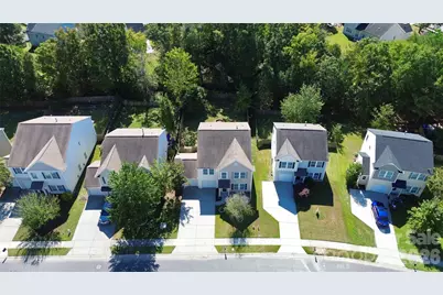 15705 Lakepoint Forest Drive, Charlotte, NC 28278 - Photo 35