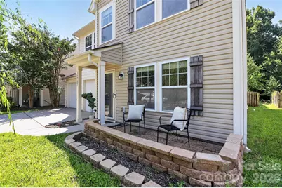 15705 Lakepoint Forest Drive, Charlotte, NC 28278 - Photo 3