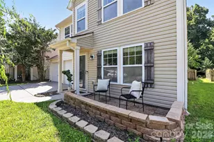 15705 Lakepoint Forest Dr, Charlotte, NC 28278 - Photo 3