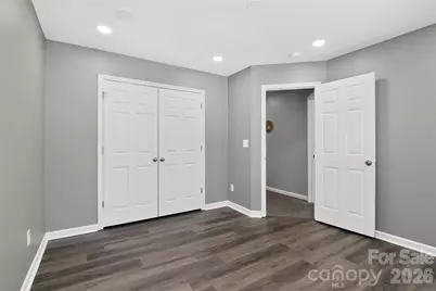 15705 Lakepoint Forest Drive, Charlotte, NC 28278 - Photo 33