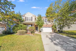 7403 Lamplighter Close Dr, Matthews, NC 28105 - Photo 1