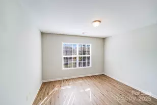 7403 Lamplighter Close Dr, Matthews, NC 28105 - Photo 27