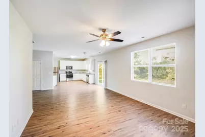 7403 Lamplighter Close Drive, Matthews, NC 28105 - Photo 5