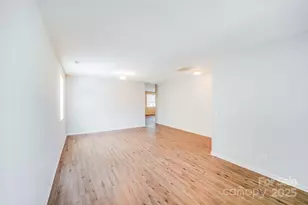 7403 Lamplighter Close Dr, Matthews, NC 28105 - Photo 9