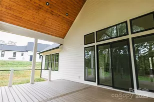 27 Baxter Woods Ln, Candler, NC 28715 - Photo 39