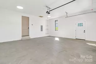 27 Baxter Woods Ln, Candler, NC 28715 - Photo 45