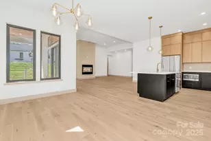 27 Baxter Woods Ln, Candler, NC 28715 - Photo 19