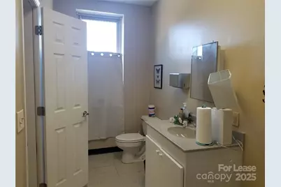 122 E Central Avenue #Unit B, Mount Holly, NC 28120 - Photo 13