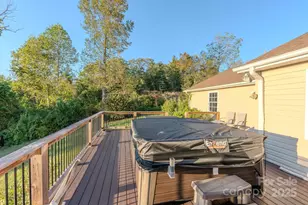 565 Overlook Dr, Spruce Pine, NC 28777 - Photo 7