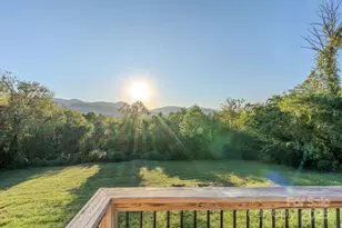 565 Overlook Dr, Spruce Pine, NC 28777 - Photo 11