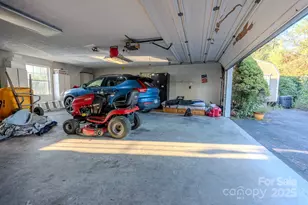 565 Overlook Dr, Spruce Pine, NC 28777 - Photo 9