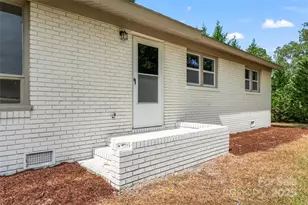 2697 Knotty Pine Dr, Lancaster, SC 29720 - Photo 5