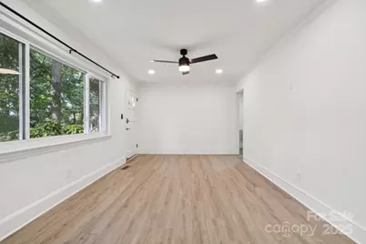 5423 Lantana Avenue, Charlotte, NC 28212 - Photo 5