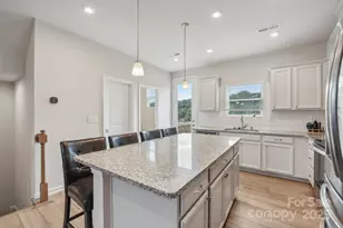 1134 Keydet Dr, Charlotte, NC 28216 - Photo 5