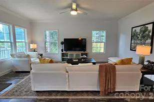 131 Boxwood Ln, Forest City, NC 28043 - Photo 7