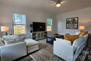 131 Boxwood Ln, Forest City, NC 28043 - Photo 3