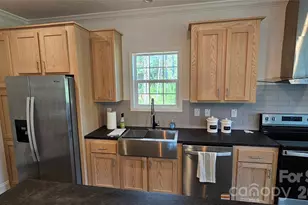 131 Boxwood Ln, Forest City, NC 28043 - Photo 11