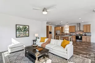 131 Boxwood Ln, Forest City, NC 28043 - Photo 7