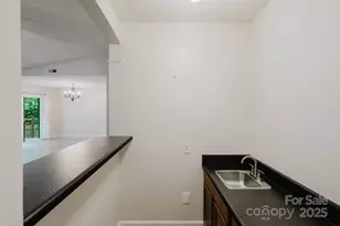 3844 Sweetgrass Ln, Charlotte, NC 28226 - Photo 13