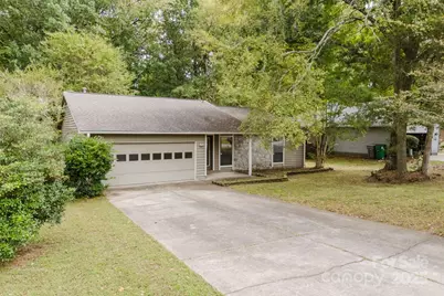 3844 Sweetgrass Lane, Charlotte, NC 28226 - Photo 3