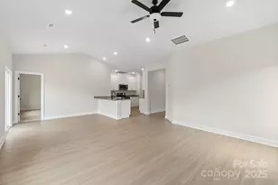 4021 Bolo Dr, Charlotte, NC 28215 - Photo 7