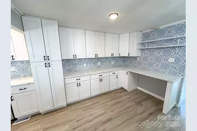 7812 Highbanks Court, Charlotte, NC 28212 - Photo 7