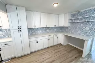 7812 Highbanks Ct, Charlotte, NC 28212 - Photo 7