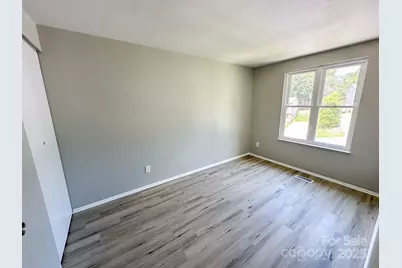 7812 Highbanks Court, Charlotte, NC 28212 - Photo 17