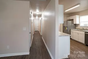 2310 Caronia St, Charlotte, NC 28208 - Photo 9