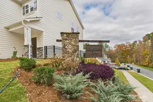 1704 Coral Bark Ln, Charlotte, NC 28216 - Photo 31