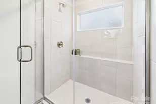 1704 Coral Bark Ln, Charlotte, NC 28216 - Photo 17