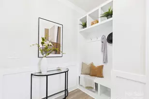 1704 Coral Bark Ln, Charlotte, NC 28216 - Photo 3