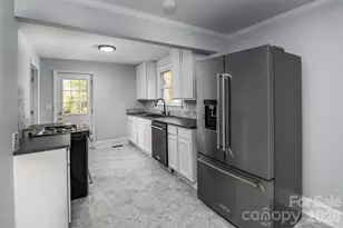 210 Lincoln St SW, Concord, NC 28025 - Photo 9