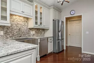 95 BridgetteÂ loop Rd, Hendersonville, NC 28791 - Photo 13