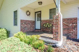 95 BridgetteÂ loop Rd, Hendersonville, NC 28791 - Photo 3