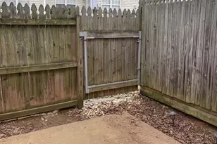 2121 Lennox Square, Charlotte, NC 28210 - Photo 7