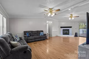 555 Fairmount Rd, Statesville, NC 28625 - Photo 9