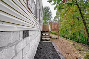 1655 Laurel Mountain View Rd, Flat Rock, NC 28731 - Photo 5