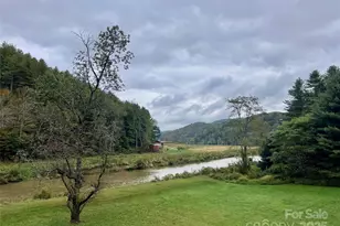 567 Daniel Daughters Dr, West Jefferson, NC 28694 - Photo 3