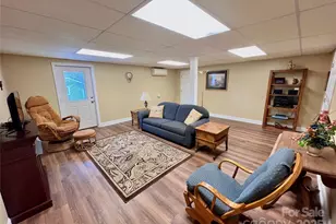 567 Daniel Daughters Dr, West Jefferson, NC 28694 - Photo 17